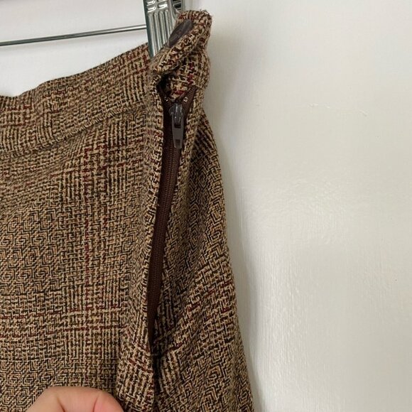 VINTAGE Wool Blend Wrap Skirt Khaki Colour Tartan Style Print, Great Condition - Picture 4 of 12